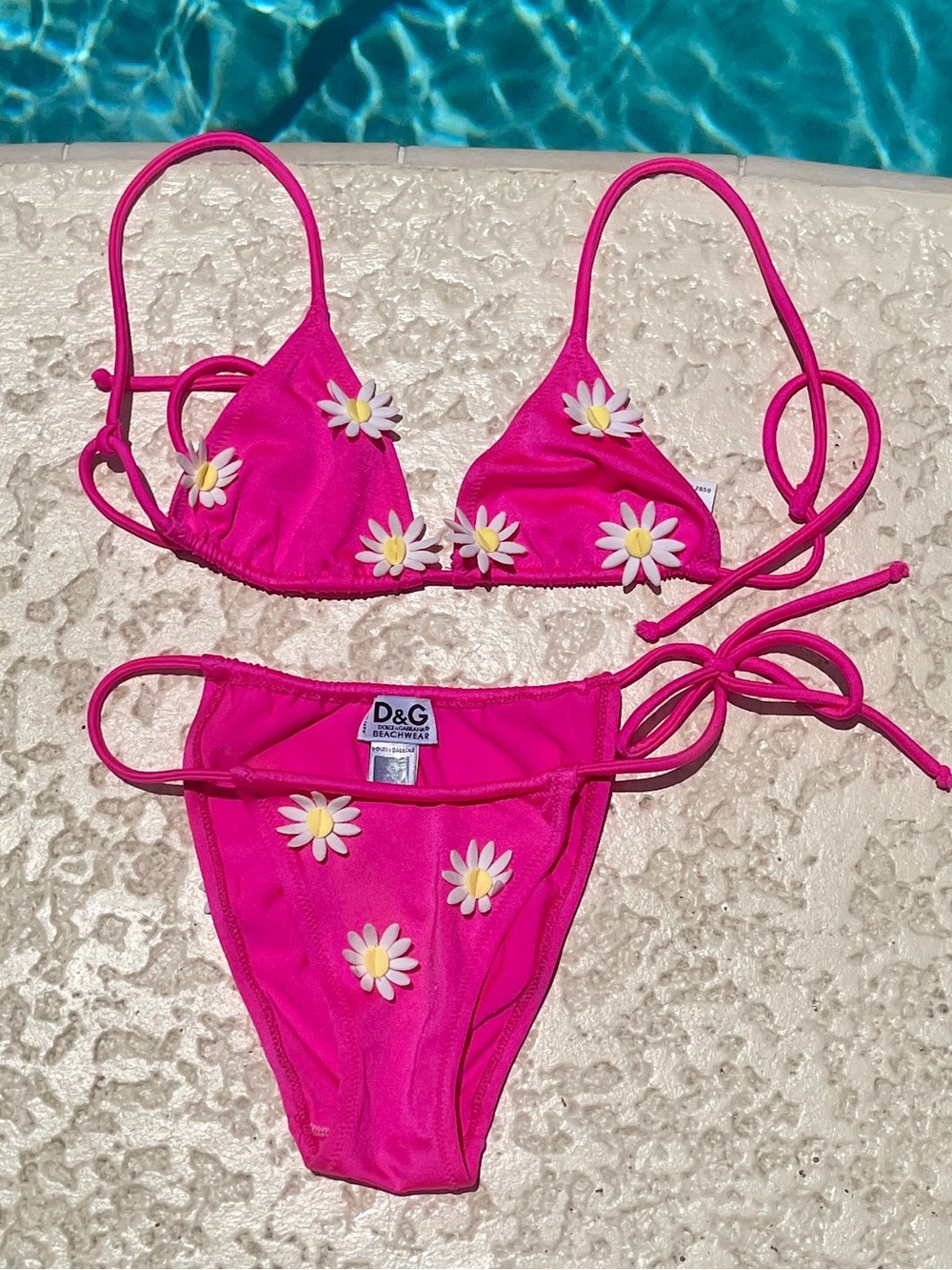 Vintage Dolce & Gabbana Pink Daisy Appliqué Bikini - Italian 2 (Y2K)